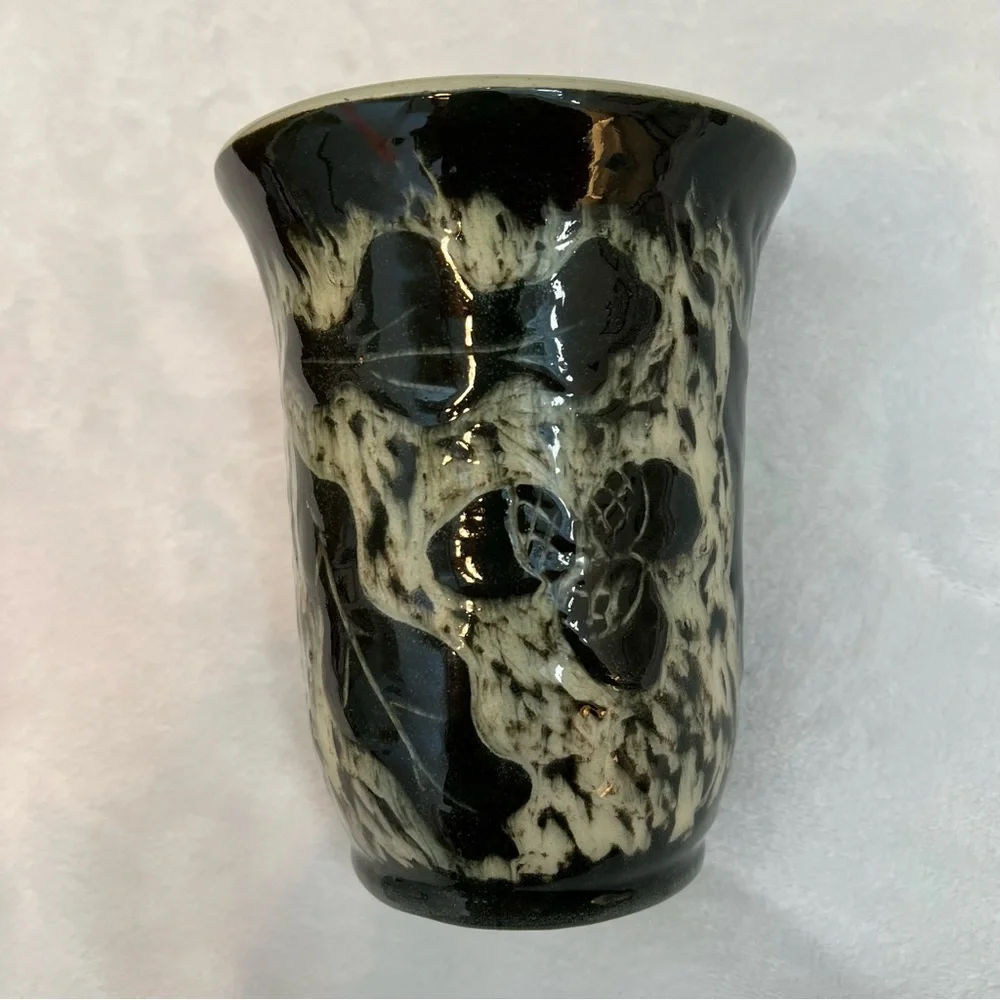 Art Pottery Ceramic Green Glazed Signed Vase Acorns and Leaves 6.5”